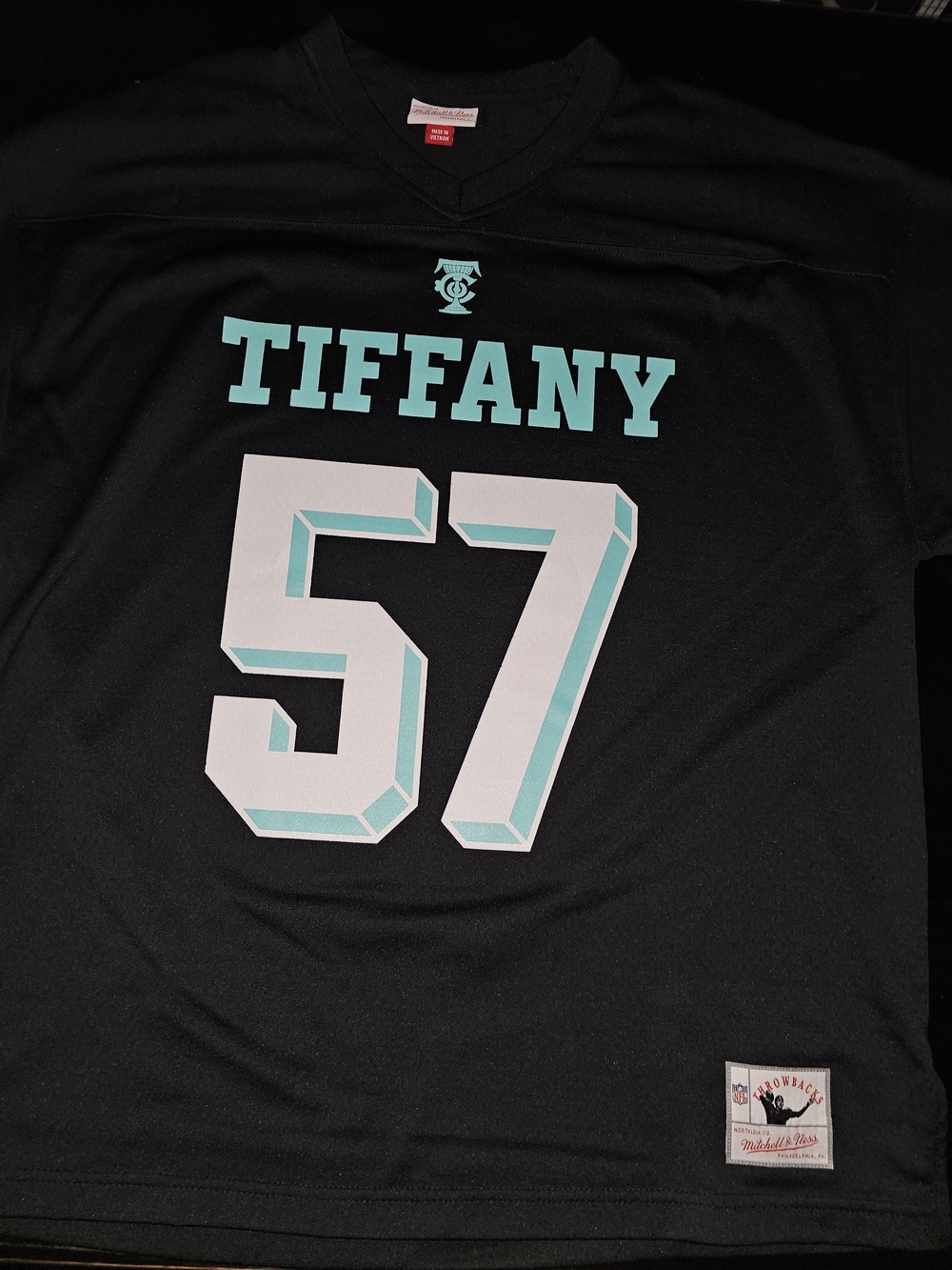 Mitchell & Ness Tiffany Black '57' Graphic V-Neck Jersey (XL)